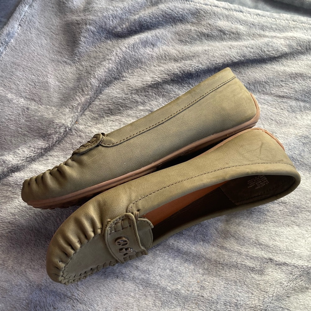 Lucky Brand green leather upper slip on driving loafer - Picture 3 of 8